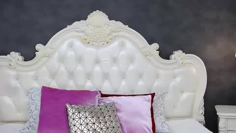 Krissy online show from January 17, 12:36 pm