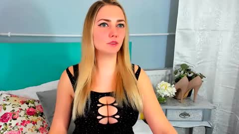 Elise online show from January 28, 1:05 pm