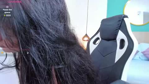 E L I S S A online show from February 14, 5:09 am