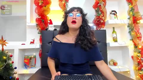 elith_berry69_ online show from January 5, 8:52 pm