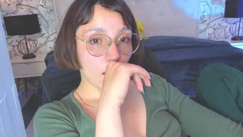 Eliza online show from March 30, 8:42 pm