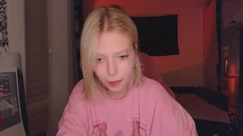 Elizabeth online show from September 30, 5:23 pm