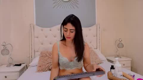 Elizabeth  online show from February 26, 12:03 am