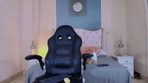 Elizabeth  online show from April 26, 12:41 am