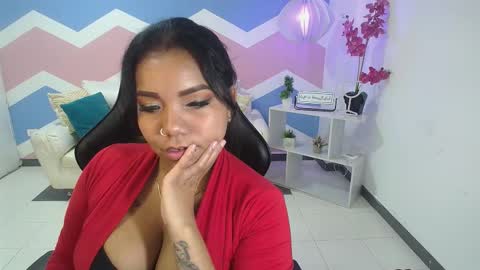 Elizabeth  online show from March 18, 11:38 am