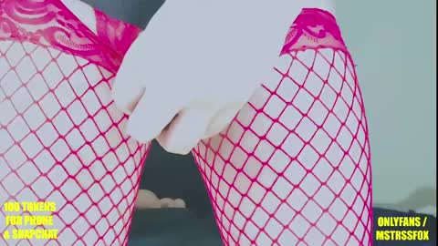 elizabethfox online show from April 13, 9:19 pm