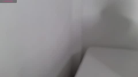 Snapshot of elizabethliones01 chatting on December 11, 11:21 pm instgram aly leiv17 ---- Im model-independent online show from December 11, 11:21 pm