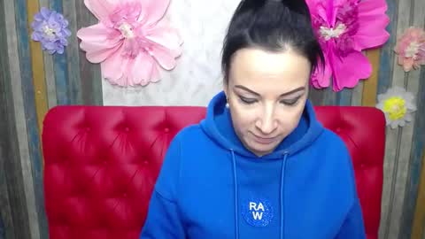 ElizabethSho online show from January 17, 6:28 pm