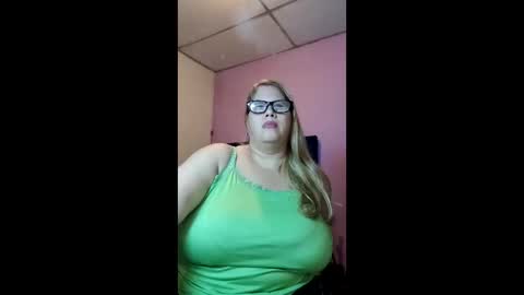 Elizabeth online show from April 14, 11:24 am