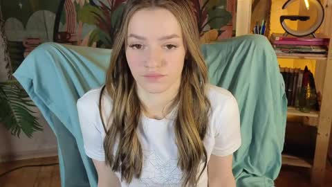 elizzza_ online show from April 8, 5:43 am