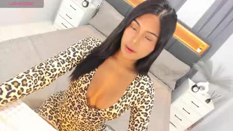 Ella online show from September 9, 2:00 am