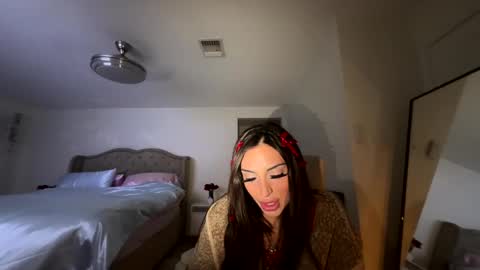 ella_ella_ella_ay online show from November 5, 2:35 am