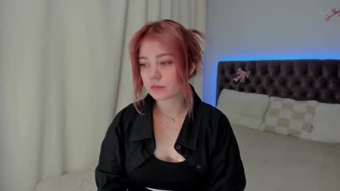 Ella Mayers online show from September 12, 12:29 pm