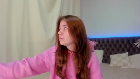 Ella Mayers online show from March 2, 9:43 pm