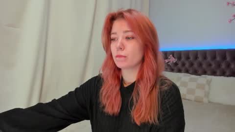 Ella Mayers online show from October 16, 12:49 pm