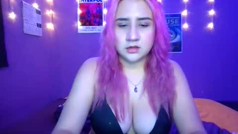 Ella Frannz online show from May 7, 3:13 am