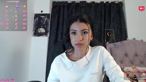 Ella Amoneth online show from November 17, 12:35 am