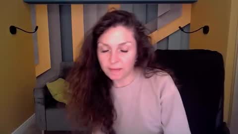 EllaLongs online show from March 17, 12:32 pm