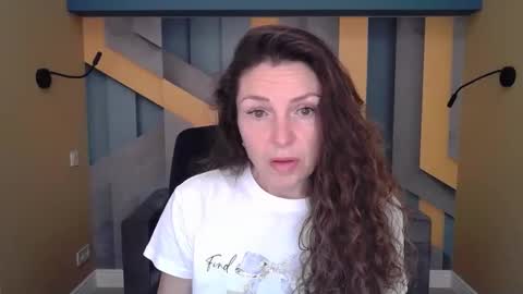 EllaLongs online show from October 3, 11:29 am