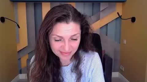 EllaLongs online show from October 29, 12:40 pm