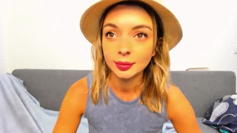 ellen_flow online show from November 6, 9:40 pm