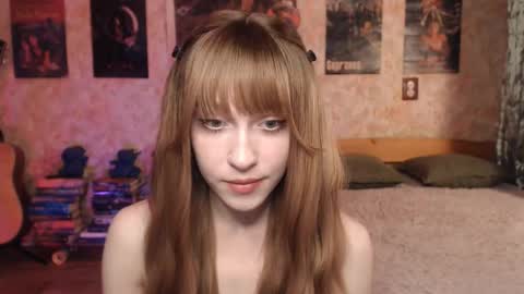 ellie_friendly online show from February 23, 11:18 pm