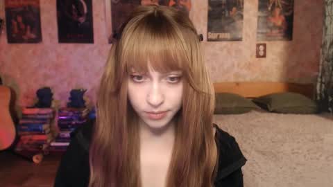 ellie_friendly online show from March 23, 11:21 pm