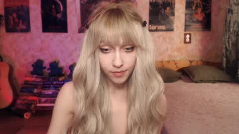 ellie_friendly online show from January 31, 12:18 pm