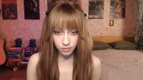 ellie_friendly online show from March 21, 11:37 am