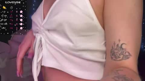 ellie online show from November 28, 7:21 pm