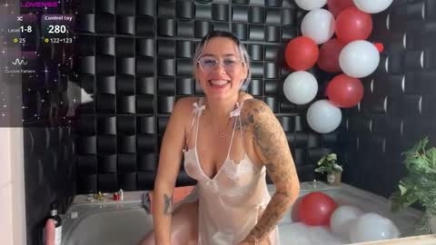 Ellie Ramos online show from September 14, 5:47 pm