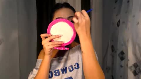 ellie online show from December 17, 6:47 pm