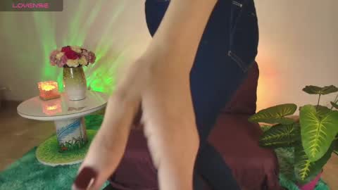 elliee1 online show from February 28, 12:09 pm