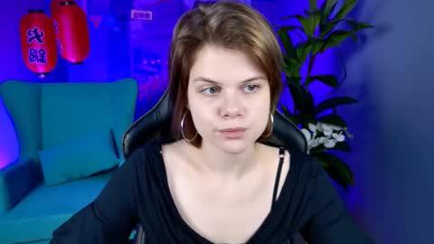 elliemurler online show from November 19, 9:08 am