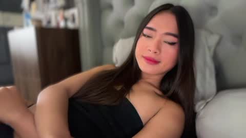 ellie online show from July 28, 1:03 am