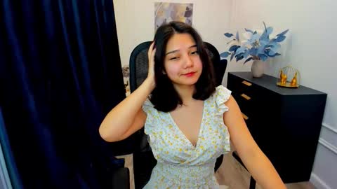 Snapshot of ellievensda chatting on October 2, 11:31 am ellievensda online show from October 2, 11:31 am