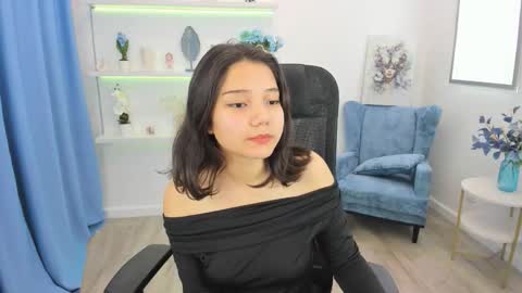 Snapshot of ellievensda chatting on October 10, 11:27 am ellievensda online show from October 10, 11:27 am