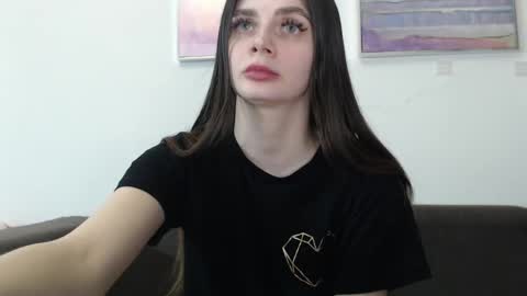 Effie1818 online show from February 20, 6:13 pm