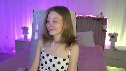 Elli online show from May 6, 6:30 am