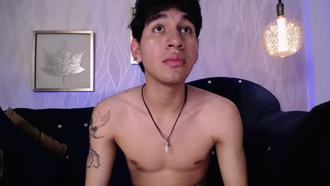 Elliot online show from January 17, 12:09 am