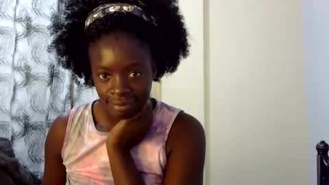 ellisa9 online show from June 2, 11:12 am
