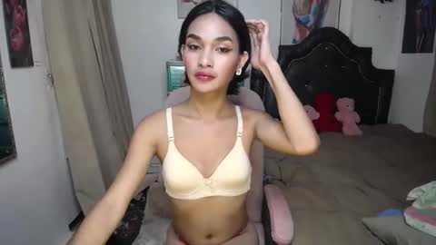 ELLORREY online show from September 23, 1:49 pm