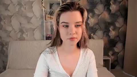 elly_ary online show from July 22, 2:14 am