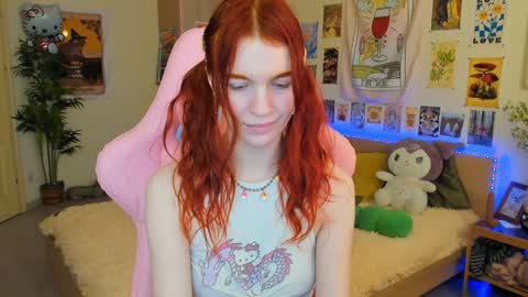 Snapshot of elly_milas chatting on February 4, 1:16 pm Elly     Fansly  online show from February 4, 1:16 pm