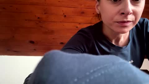 ellyadavis online show from January 9, 8:20 am