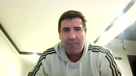 elmangoestuyo online show from October 27, 8:42 pm