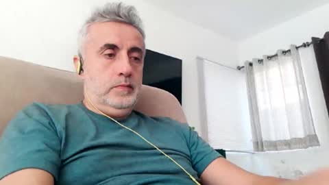 fer online show from February 4, 7:00 pm