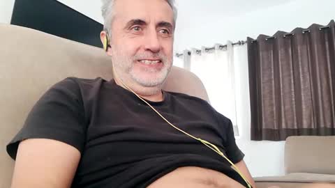 fer online show from January 12, 6:15 pm