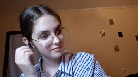 Kate online show from May 23, 2:46 pm