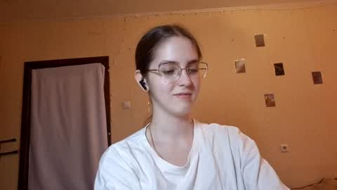 Kate online show from June 8, 1:12 pm